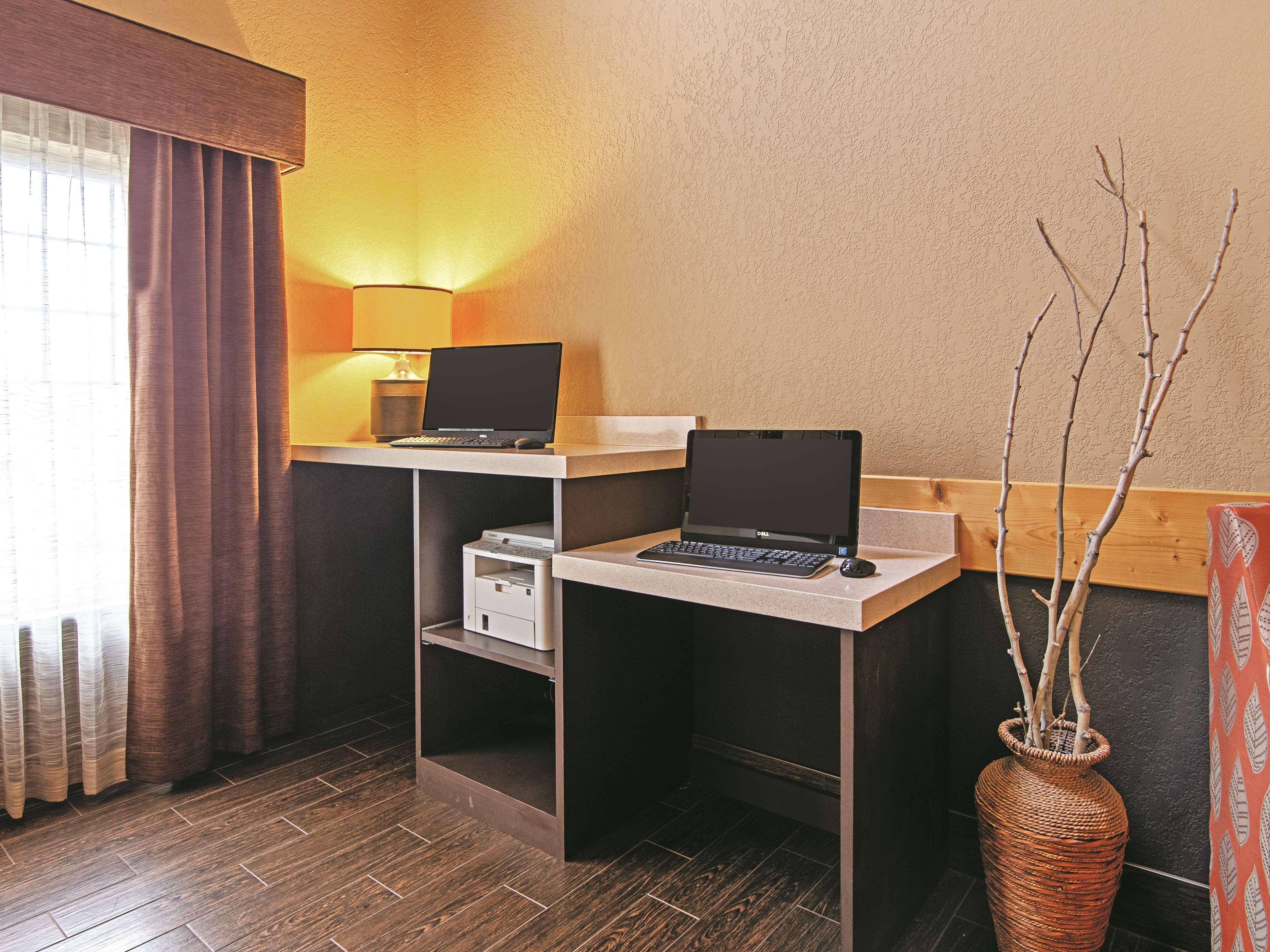 גרייט פולס Best Western Plus Riverfront Hotel And Suites מראה חיצוני תמונה